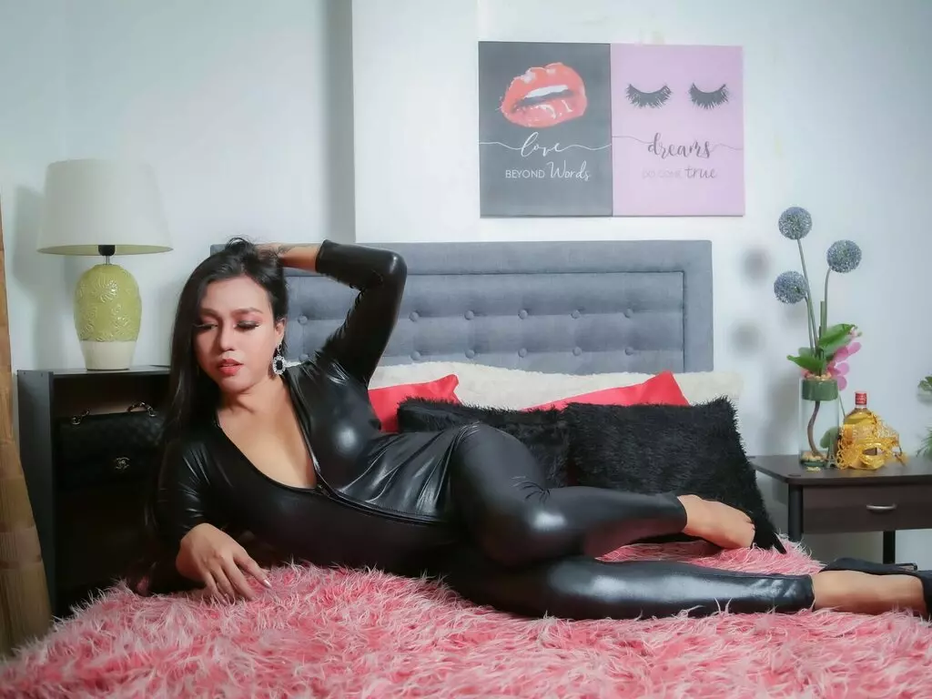 Live Sex Chat with PiamarieGonzales